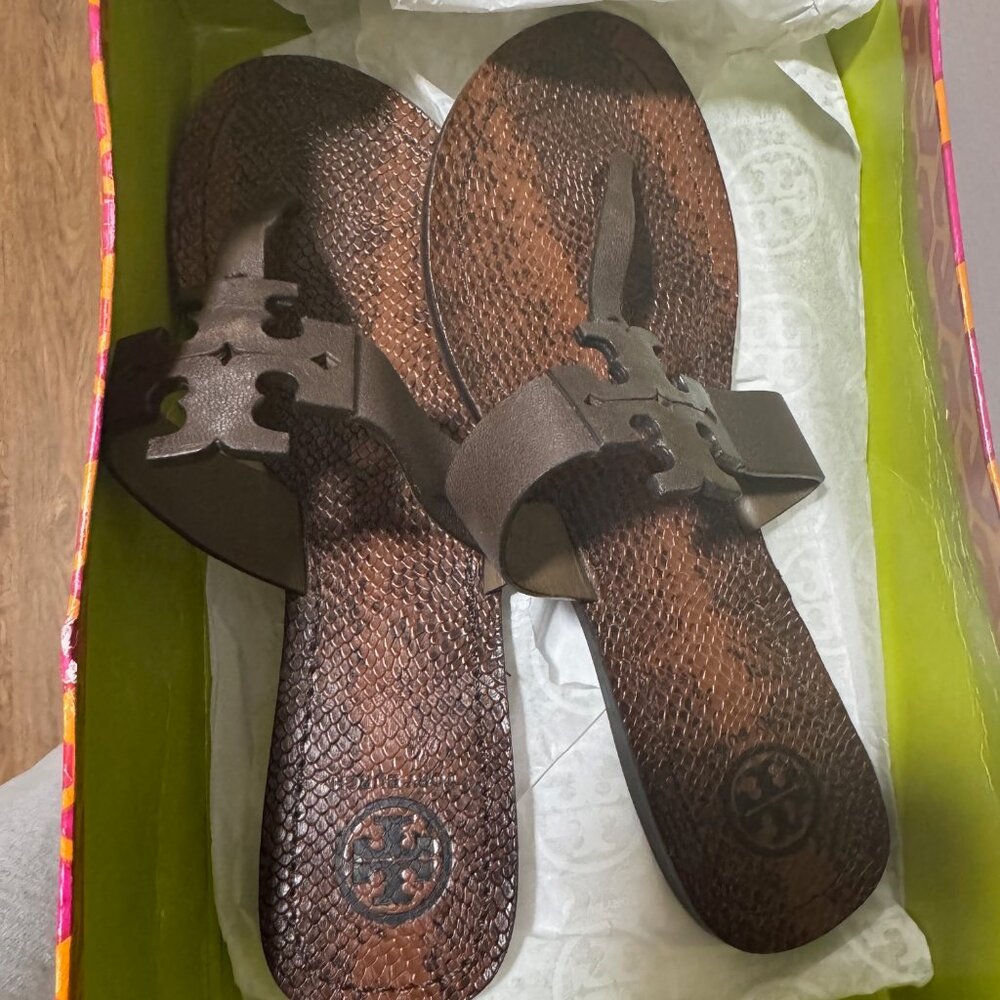 Tory Burch Moore Flat Thong Double T Sandals in Espresso